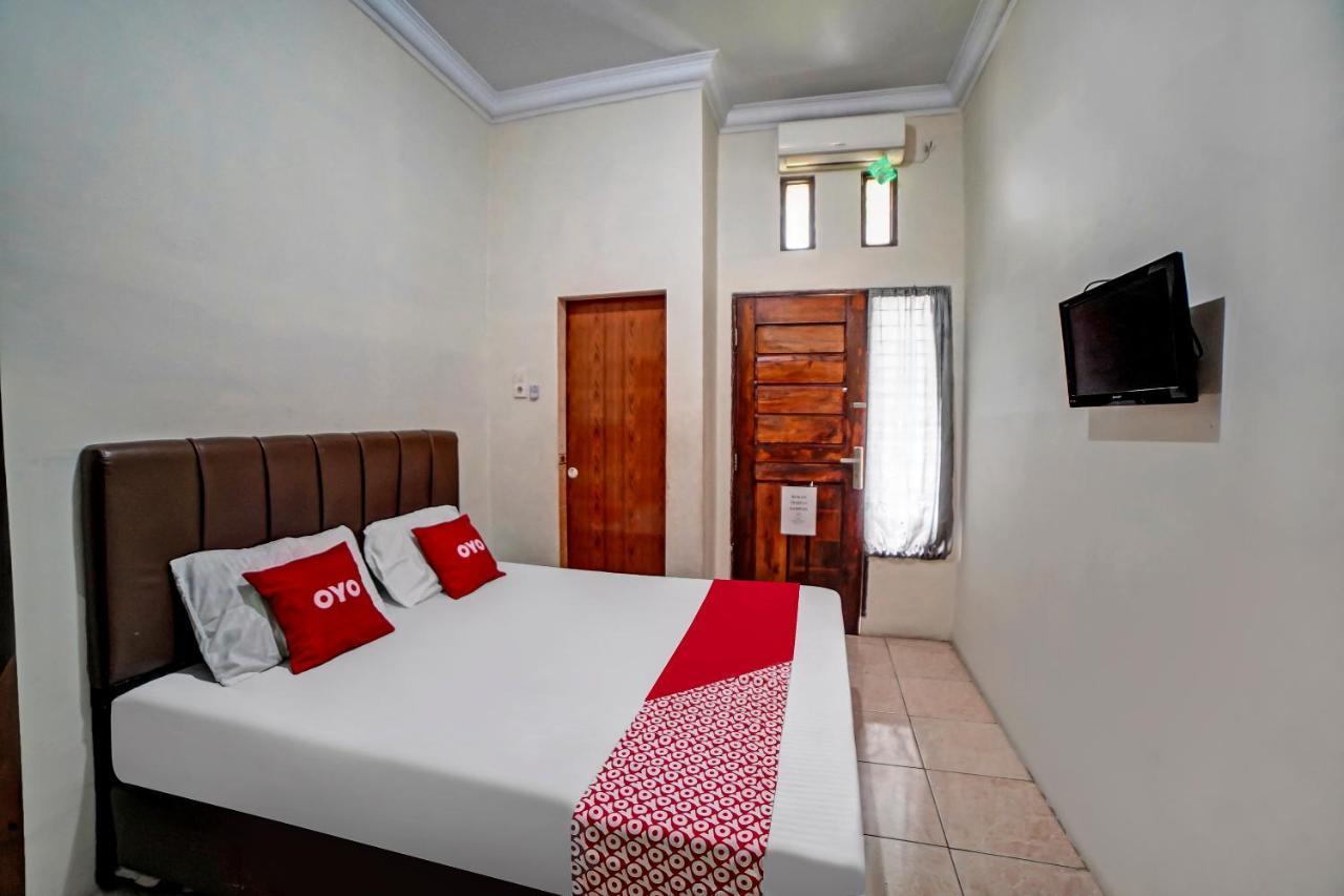 Oyo 90751 Graha Sei Batugingging Hotel Medan Exterior photo